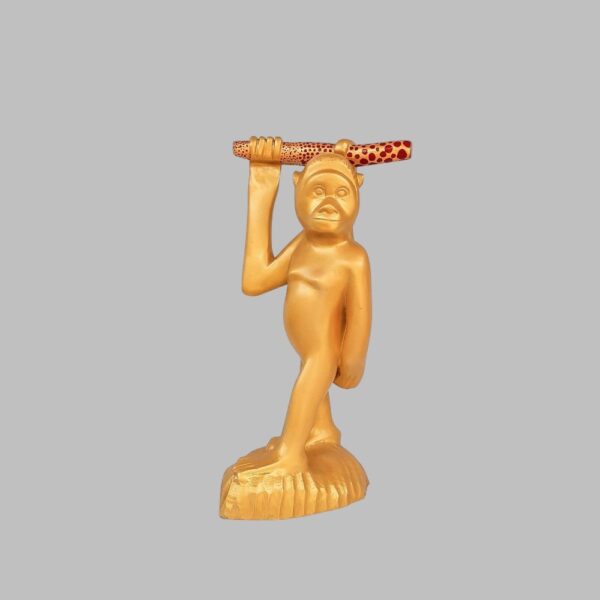 Mono Dorado detalles rojo