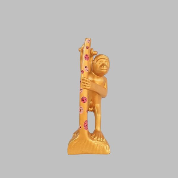 Mono Dorado detalles rosados